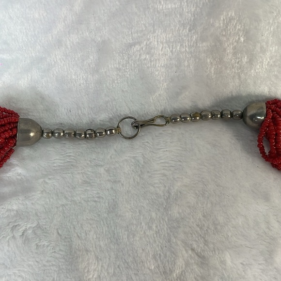 Vintage red coral necklace and earring set. - Picture 4 of 6